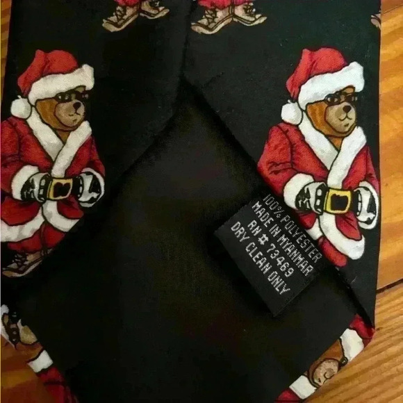 Addiction Santa Teddy Bear Christmas Tie - Picture 4 of 4